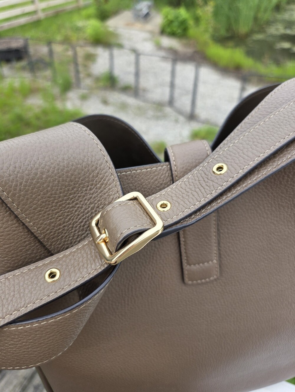 Coach Hadley Pebble Leather Large Shoulder Bag Gold Dark Stone Brown Purse Tote - Picture 10 of 15